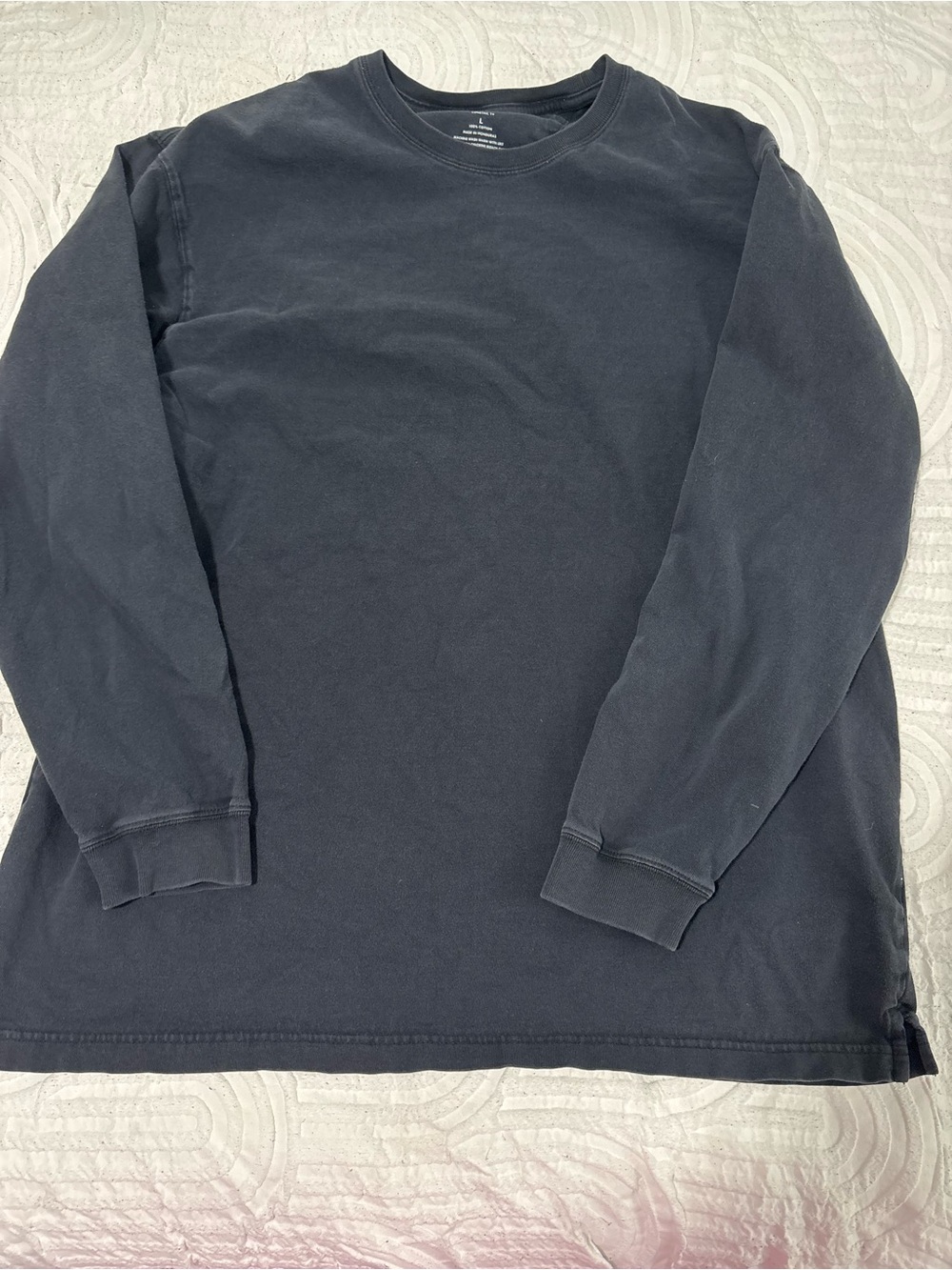Duluth Trading Co Black Long-Sleeve Crewneck Shirt